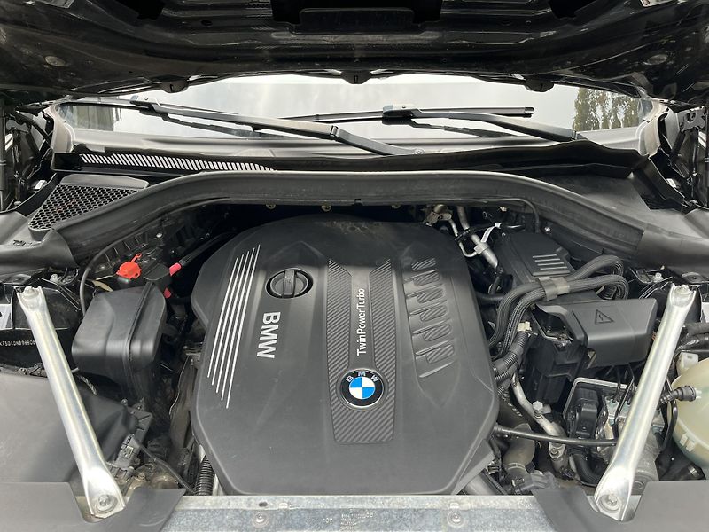 BMW X3 (2018) 30D xDRIVE LUXURY LINE - fotka 45 z 46