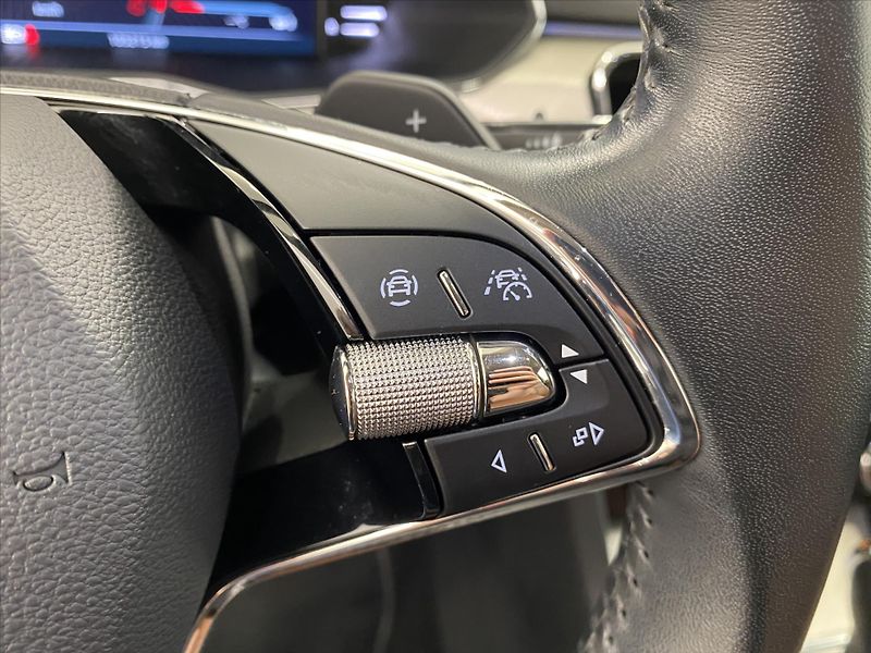 Škoda Superb 2,0 147kW L&K DSG Webasto - fotka 19 z 27