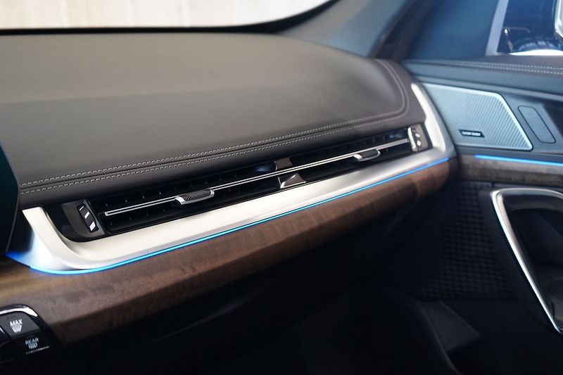 BMW X1 M35i xDrive, Panorama, Head-up - fotka 44 z 50