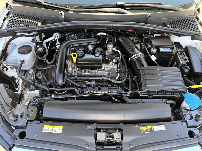 Škoda Fabia 1.0TSI-81KW,1.MAJITEL,STYLE... - fotka 30 z 31