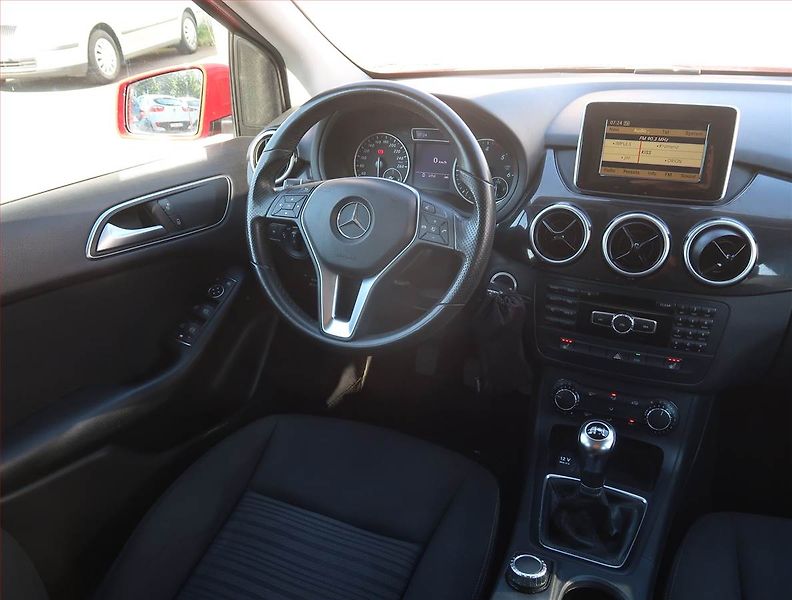 Mercedes-Benz Třídy B (2012) B 180 CDI , Navi - fotka 7 z 19