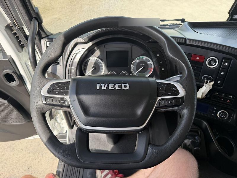 Iveco X-WAY (2023) 8x4 Bordmatik EURO 6 - fotka 21 z 24