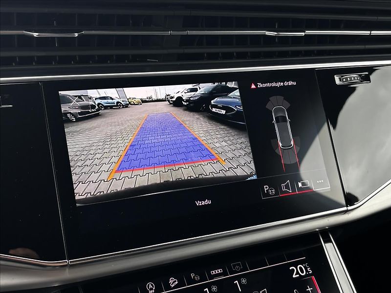 Audi Q7 3,0 TDI 210kW quattro S-line - fotka 40 z 42