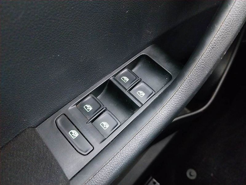 Škoda Fabia (2017) Ambition 1.4 TDI, Navi - fotka 17 z 20