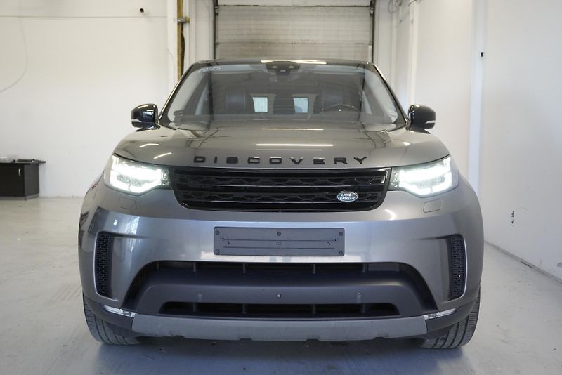 Land Rover Discovery 3,0 TD6 HSE 4WD AUT. - fotka 2 z 38