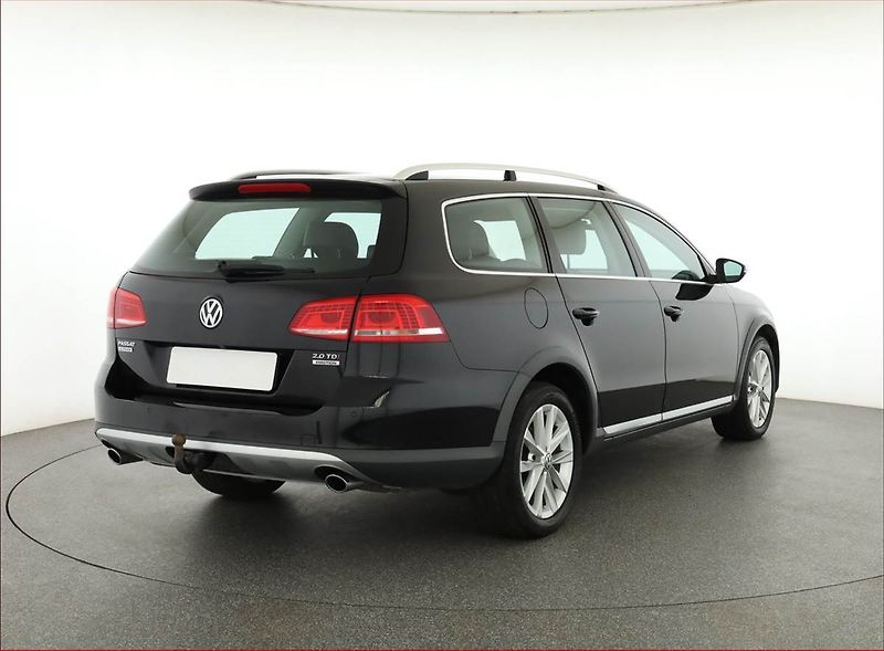 Volkswagen Passat (2012) Alltrack 2.0 TDI, 4X4 - fotka 5 z 18