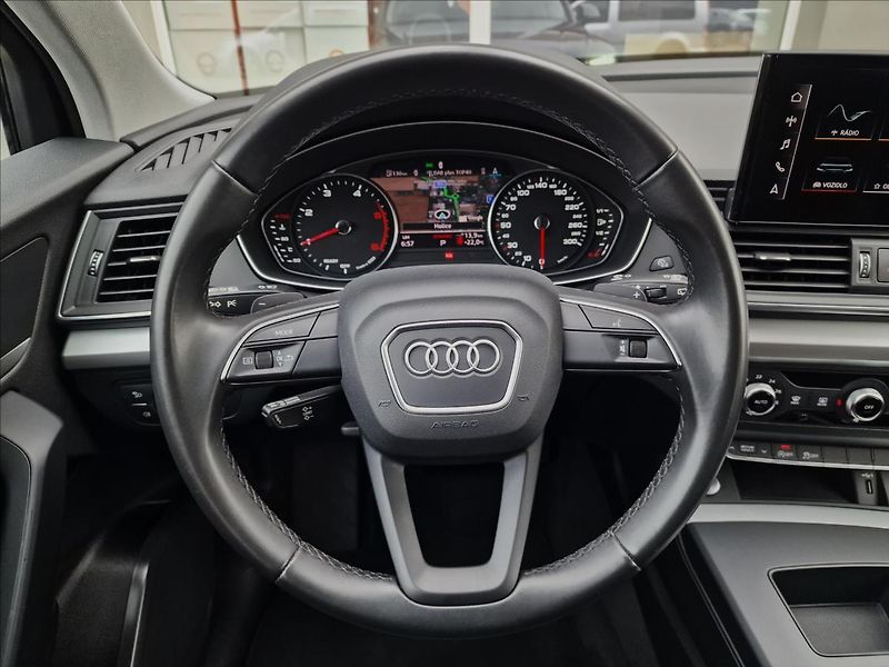 Audi Q5 40 TDI Quattro S Tronic,1.Maj - fotka 21 z 50