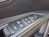 Peugeot 5008 (2019) 1.2 PT, Allure, AT, LED - náhled 13