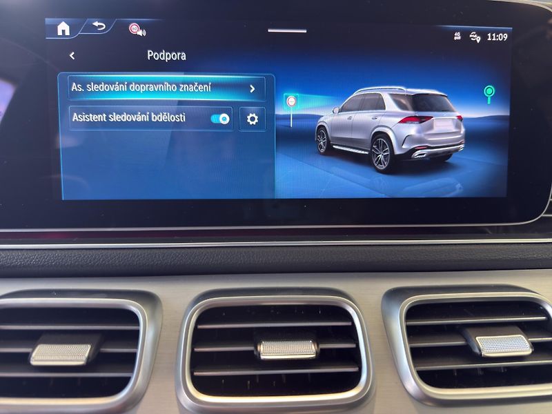 Mercedes-Benz GLE (2025) 350 de 4MATIC - fotka 16 z 21