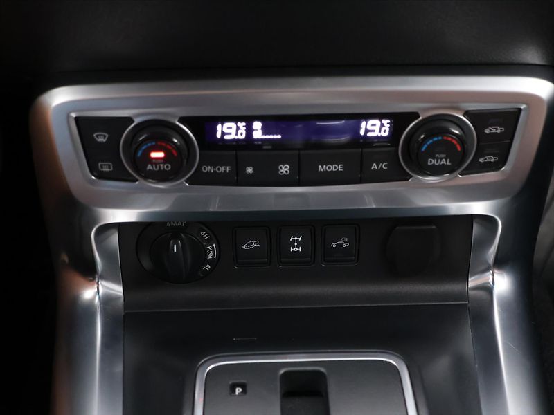Mercedes-Benz Třídy X 3,0 350d 190kW xDrive Kůže DPH - fotka 27 z 38