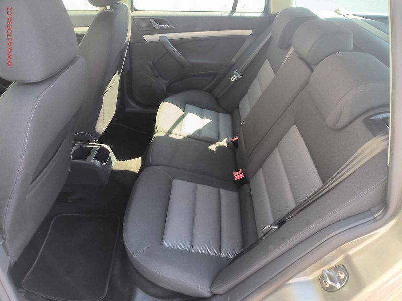 Škoda Octavia (2008) 1.6 MPi, Ambiente, TZ, +kola - fotka 10 z 15