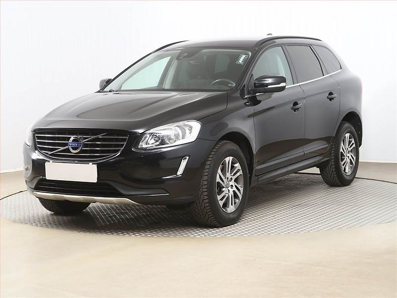 Volvo XC60 (2014) D4, Automat, Tempomat - fotka 2 z 17