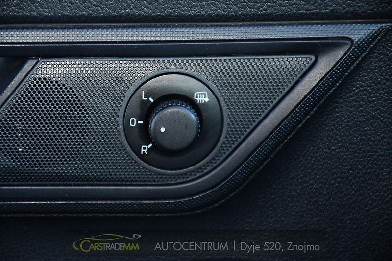 Škoda Fabia 1,2TSi DSG 2xALU 61tKM STYLE  - fotka 28 z 48