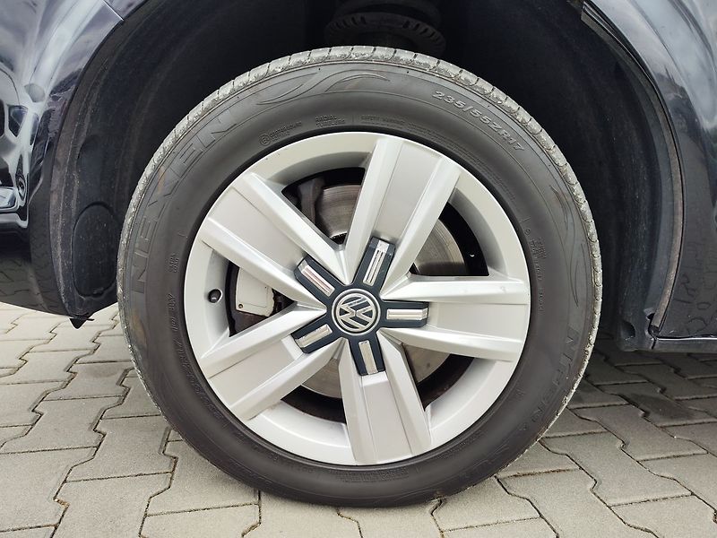 Volkswagen Multivan 2.0 TDi/110kW Highline DSG - fotka 33 z 33