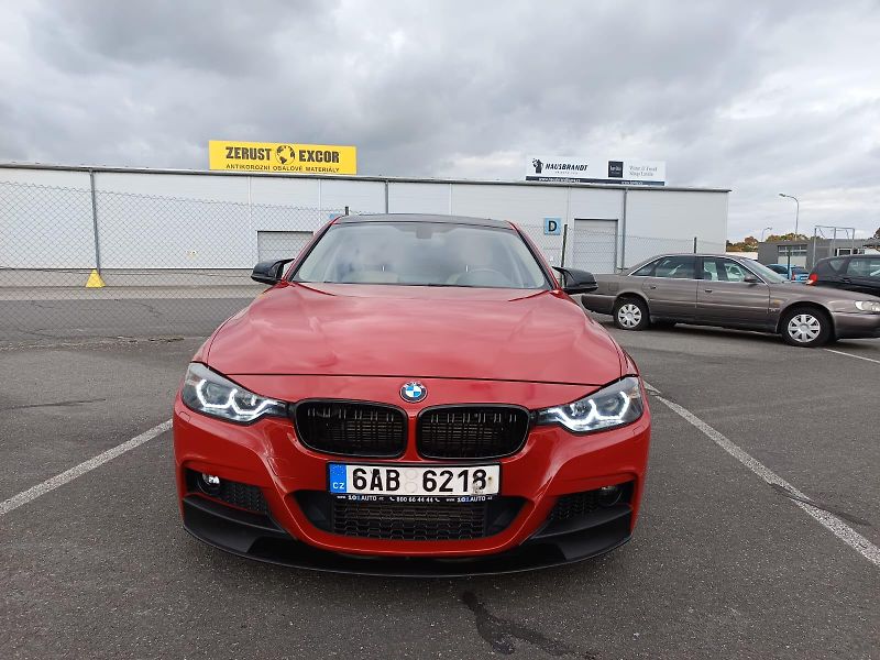 BMW Řada 3 (2013) - fotka 2 z 41