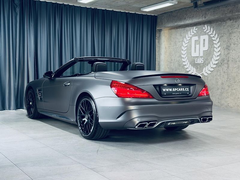 Mercedes-Benz SL (2016) 63 AMG CARBON INT TOP KEYLESS  - fotka 8 z 43