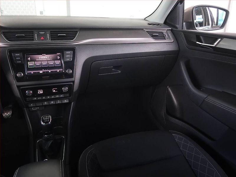 Škoda Rapid (2019) Style 1.0 TSI, Bi-Xenony - fotka 8 z 16