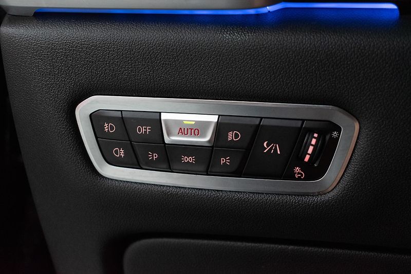 BMW X5 xDrive30d ///M*TAŽNÉ*LASER*ČR* - fotka 18 z 52