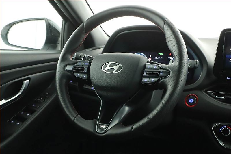 Hyundai i30 (2025) 1.5 T-GDI MHEV 48V, N Line - fotka 8 z 20