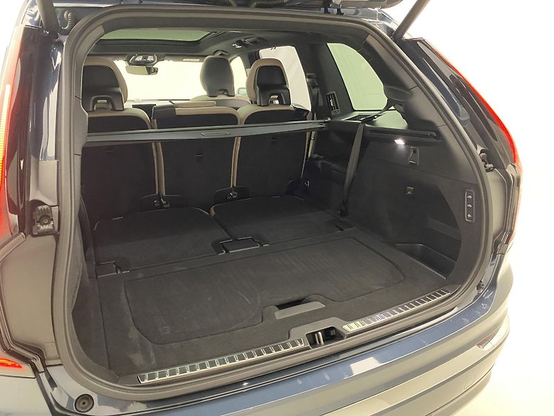 Volvo XC90 T8 AWD RECHARGE BRIGHT ULTRA 7 - fotka 6 z 73