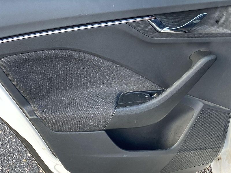 Škoda Scala (2023) 1.0 TSI Style - fotka 23 z 32