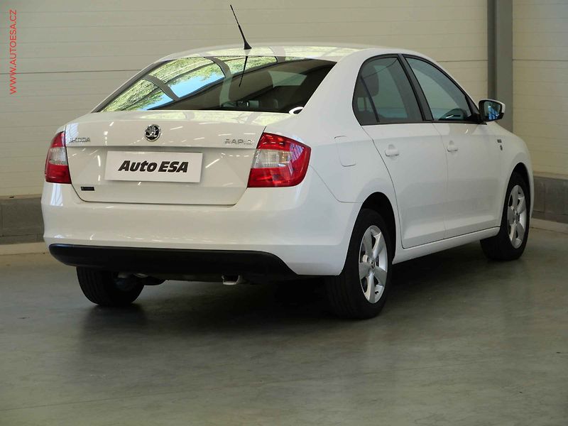 Škoda Rapid (2015) 1.2 TSI, 2.maj,ČR, AC - fotka 4 z 19