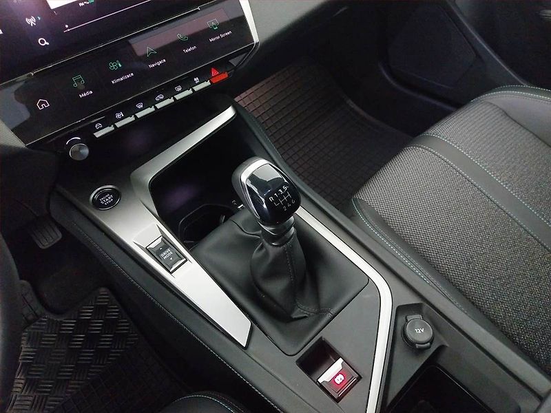 Peugeot 308 (2023) 1.2 PureTech, ČR,1.maj - fotka 13 z 20