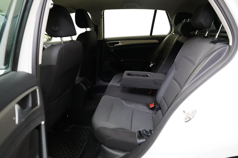 Volkswagen Golf - fotka 22 z 24