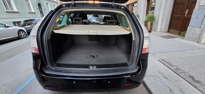 Saab 9-3 (2008) 2.0t, Vector, 2.majitel - fotka 21 z 26