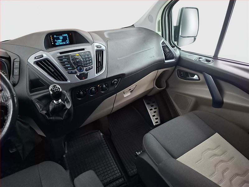 Ford Tourneo Custom (2015) Titanium 2.2 TDCi, ČR, DPH - fotka 8 z 22