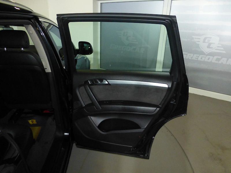 Audi Q7 (2010) 3,0TDI*VYHŘ.SE*NAVIGACE*XENON - fotka 22 z 29