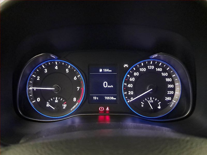 Hyundai Kona (2020) 1.0 T-GDI, ČR,1.maj - fotka 11 z 15