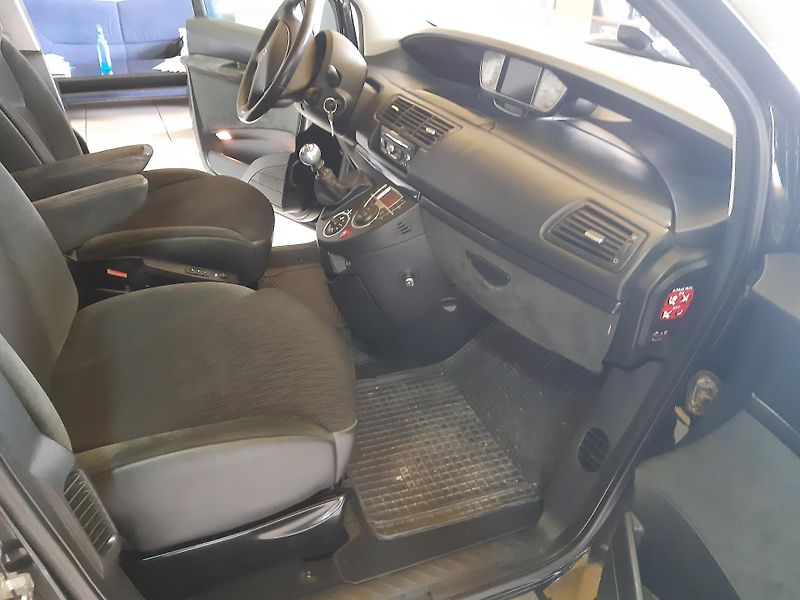 Citroën C8 2.0 HDI DIGIKLIMA NAVI TAŽNÉ - fotka 23 z 24