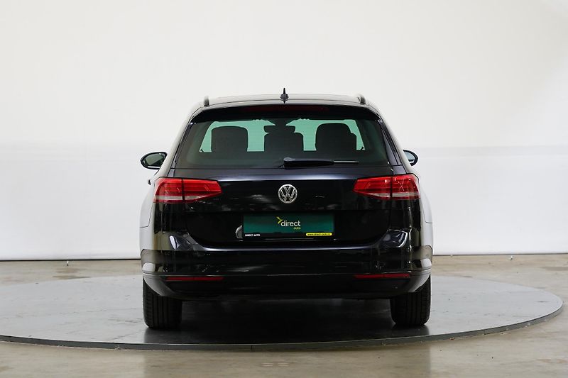 Volkswagen Passat - fotka 6 z 27