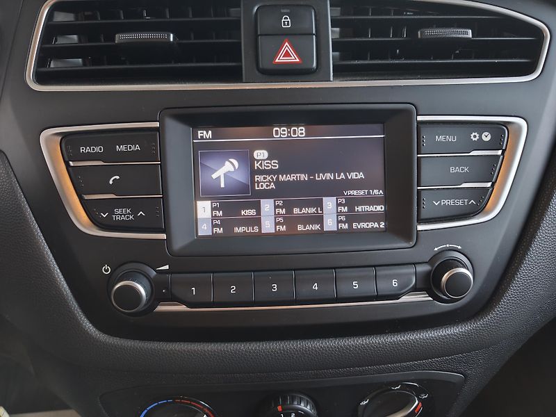Hyundai i20 (2019) 1.2i 55kW MT Classic Club - fotka 18 z 19