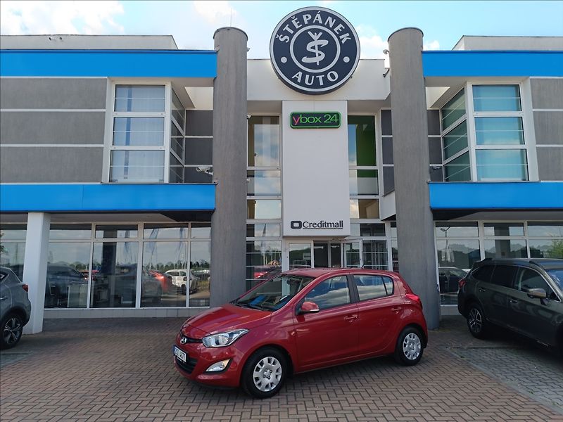 Hyundai i20 1,2 CVVT Family Space - fotka 1 z 17