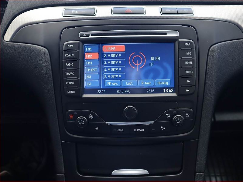 Ford S-MAX (2012) 2.0 TDCi, Automat, Serv.kniha - fotka 12 z 20