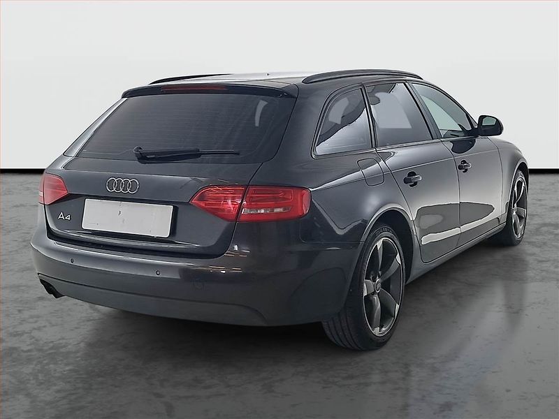 Audi A4 (2008) 1.8 TFSI, Serv.kniha - fotka 5 z 15