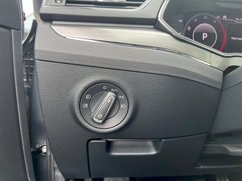 Škoda Superb (2019) 2.0 TDI 140kW Scout Combi 4x4 - fotka 20 z 29