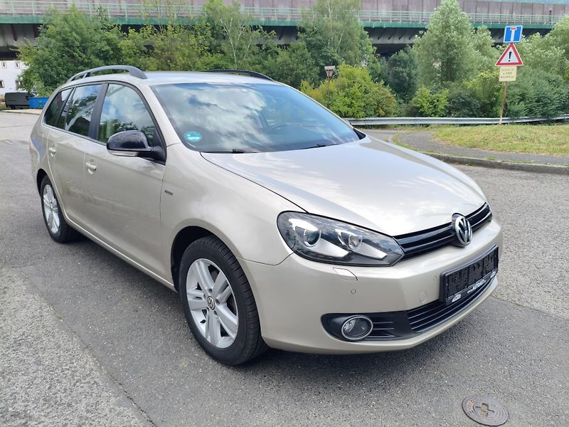 Volkswagen Golf (2013) VI 1,2 TSI Combi 77Kw Match - fotka 4 z 33
