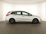 Hyundai i30 (2016) Trend 1.4 CRDi, Serv.kniha - náhled 6