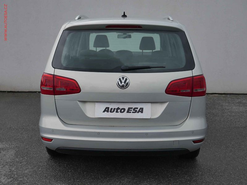 Volkswagen Sharan (2011) 2.0 TDi, Comfortline - fotka 5 z 14
