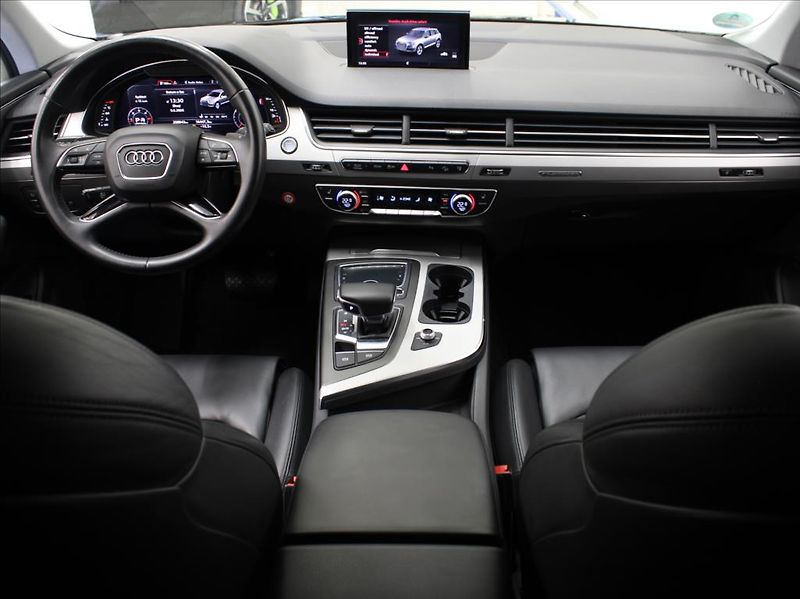 Audi Q7 3,0 TDi 200kW S-line MATRIX - fotka 8 z 24