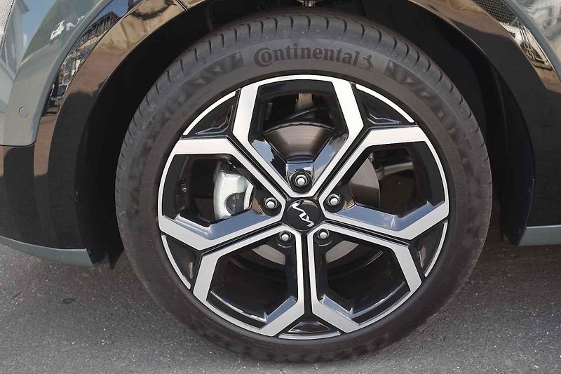 Tři verze nového SUV Kia Niro jsme zkoušeli ve Frankfurtu a okolí