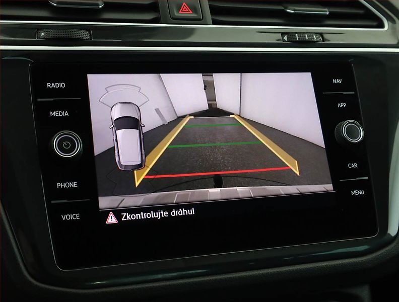Volkswagen Tiguan (2019) R-Line 2.0 TDI - fotka 14 z 18