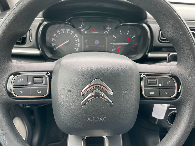 Citroën C3 (2018) Feel 1.2 PureTech 81kW! PDC! - fotka 25 z 29