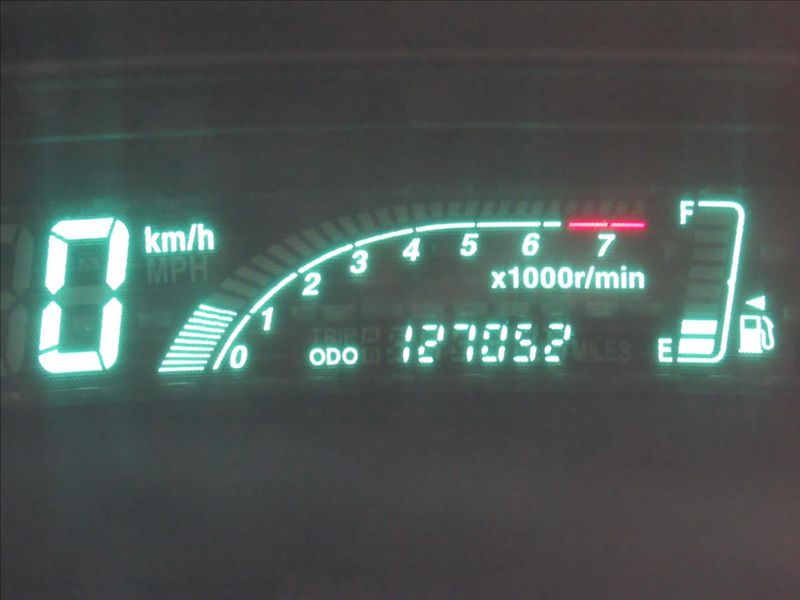 Toyota Yaris 1,0 i Terra VVT-i - fotka 13 z 22
