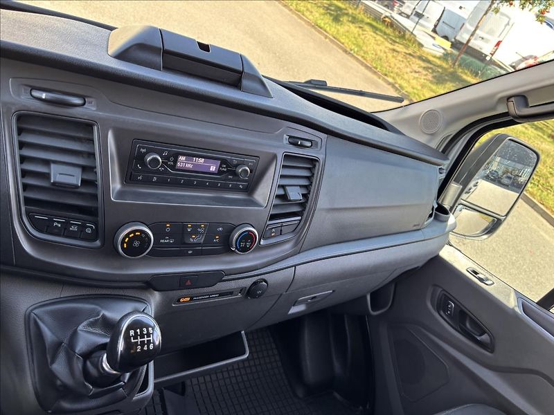 Ford Transit 2,0 mHEV 96kW L3 Kombi Van DPH - fotka 32 z 36