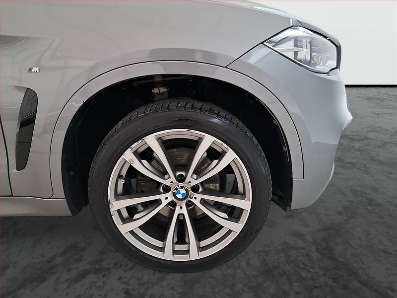 BMW X6 (2016) M Paket xDrive30d - fotka 15 z 21