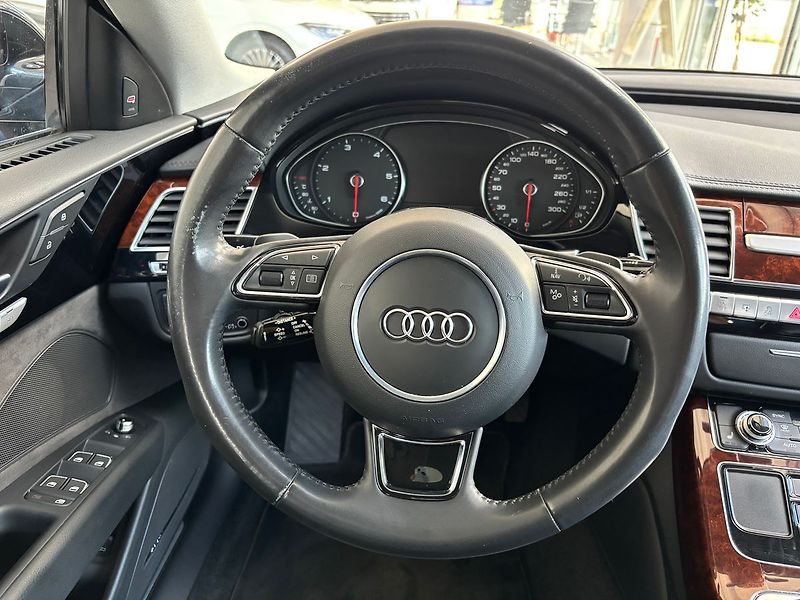Audi A8 3,0TDI 185kW Quattro - fotka 19 z 19